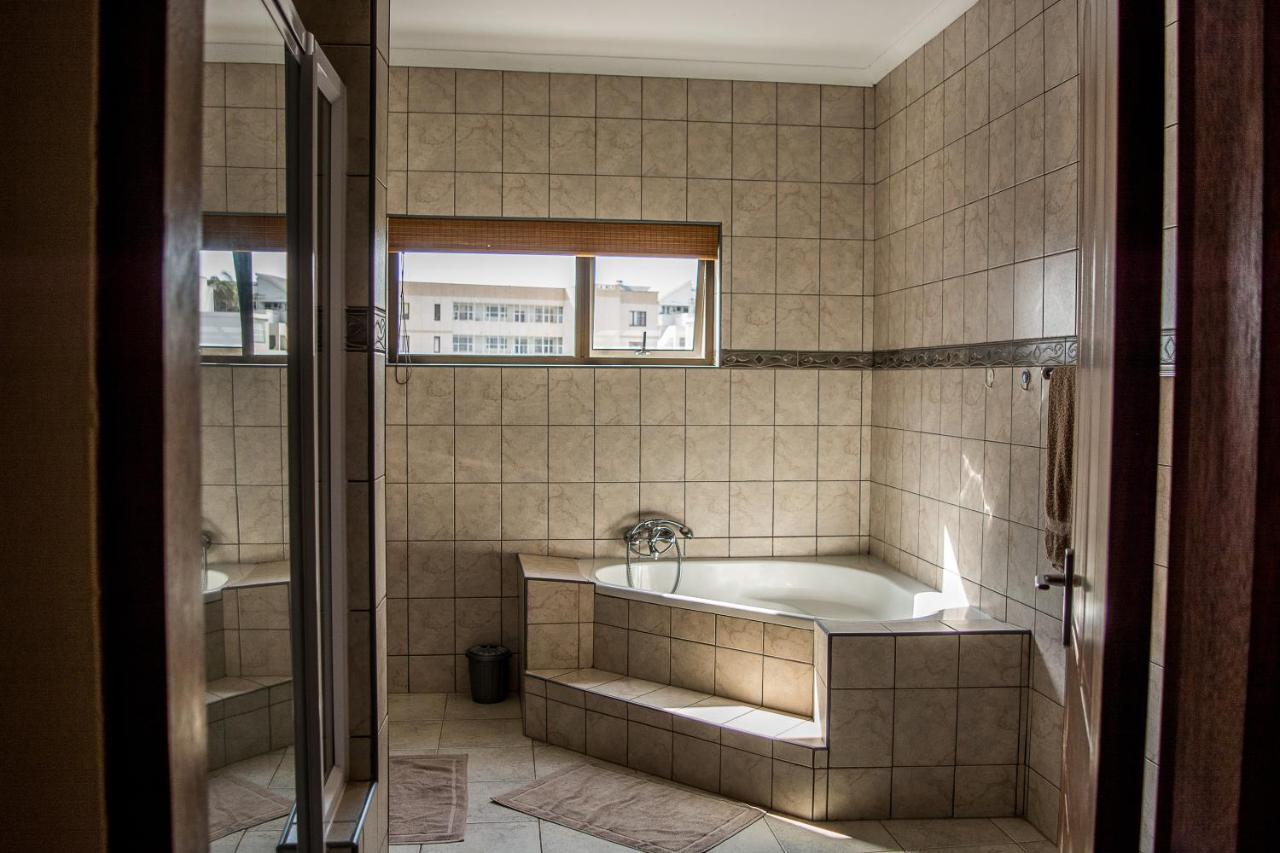 Sea View Bliss Guesthouse With Self Catering スワコプムント エクステリア 写真